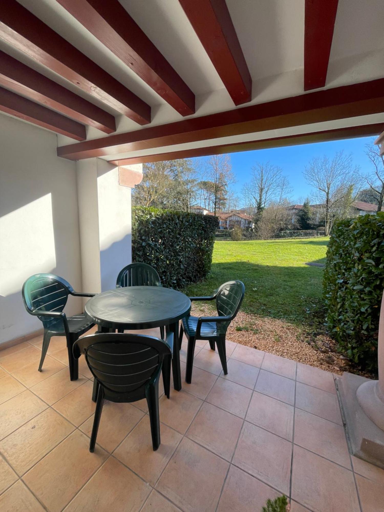 Sejour 4 Personnes - Pays Basque Apartment Uhart-Cize Ngoại thất bức ảnh