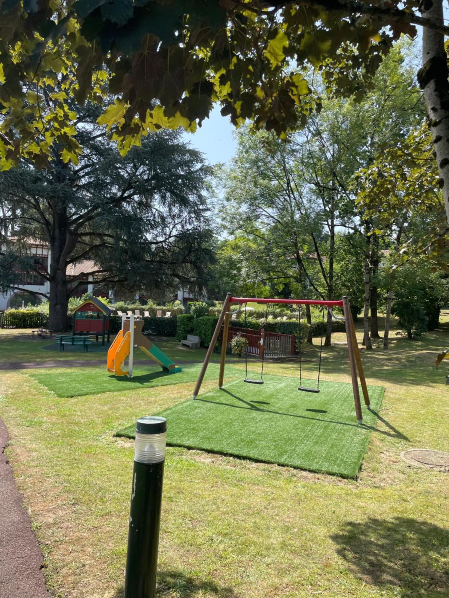 Sejour 4 Personnes - Pays Basque Apartment Uhart-Cize Ngoại thất bức ảnh
